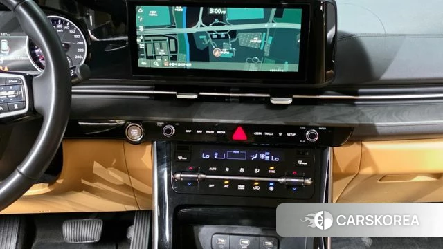 Kia Carnival 4th generation 2023 Белый из Кореи, фото 4