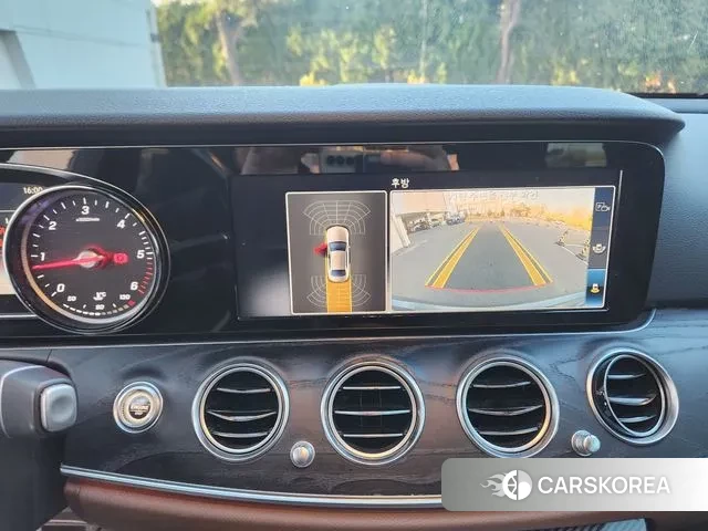 Mercedes-Benz E-Class W213 2019 Серый из Кореи, фото 4