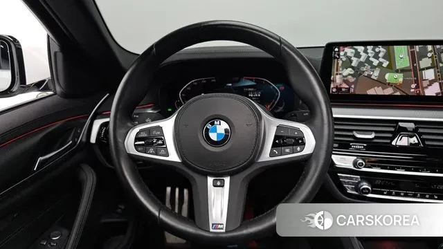 BMW 5 Series (G30) 2022 Белый из Кореи, фото 4