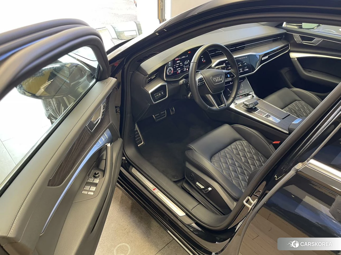 Audi A6L 2024 Черный из Китая, фото 4