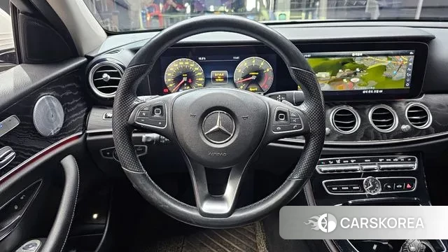 Mercedes-Benz E-Class W213 2018 Белый из Кореи, фото 4