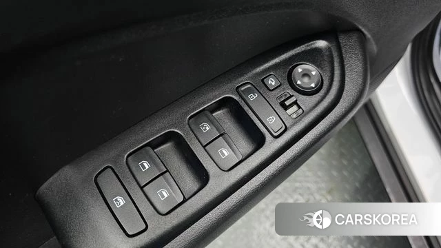 Hyundai Venue 2019 Белый из Кореи, фото 4