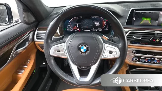 BMW 7 Series (G11) 2021 Песочный из Кореи, фото 4