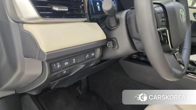 Toyota Camry (XV80) 2025 Белый из Кореи, фото 4