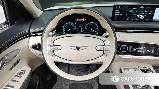 Genesis GV70 2023 Белый из Кореи, фото 4