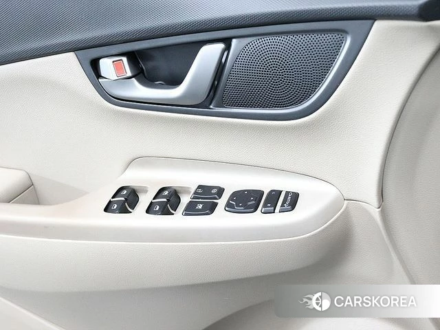 Hyundai Kona 2018 Белый из Кореи, фото 4
