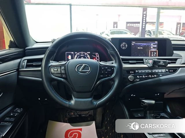 Lexus ES 2021 Серебристо-серый из Китая, фото 4