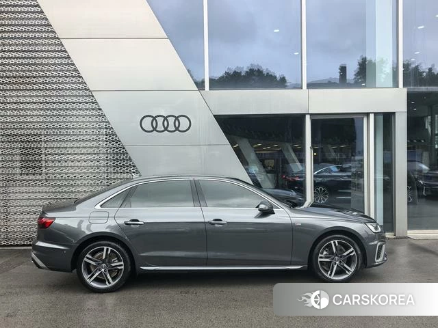 Audi A4L 2020 Темно-серый из Китая, фото 4