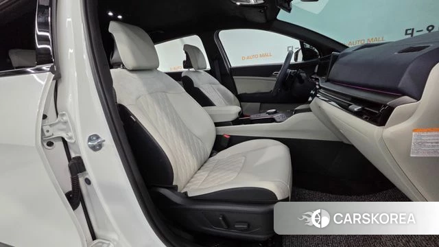Kia The New Sportage 5th Generation Hybrid 2024 Белый из Кореи, фото 4
