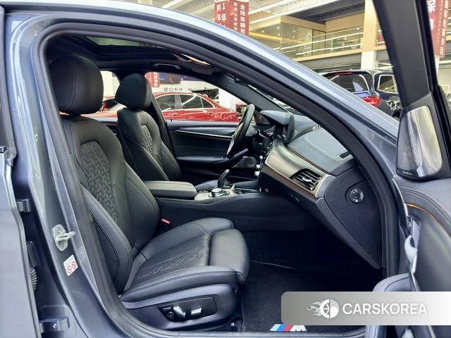 BMW 5 series (imported) 2021 Темно-серый из Китая, фото 4
