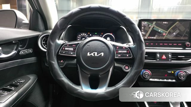 Kia The New K3 2nd generation 2021 Белый из Кореи, фото 4