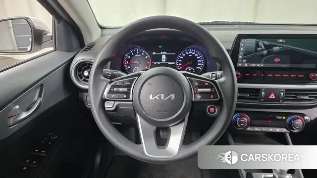 Kia The New K3 2nd generation 2022 Белый из Кореи, фото 4