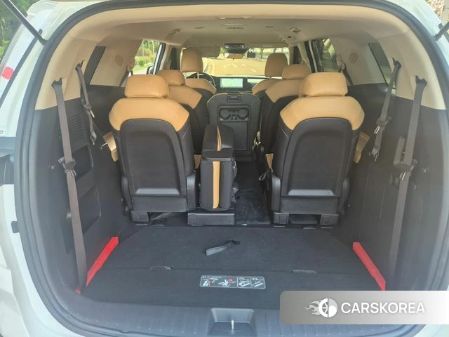 Kia Carnival 4th generation 2023 Белый из Кореи, фото 4