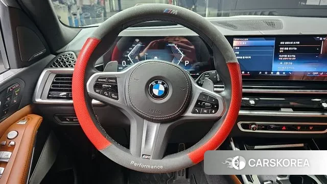 BMW X7 (G07) 2024 Белый из Кореи, фото 4