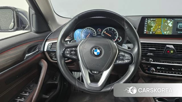 BMW 5 Series (G30) 2018 Синий из Кореи, фото 4