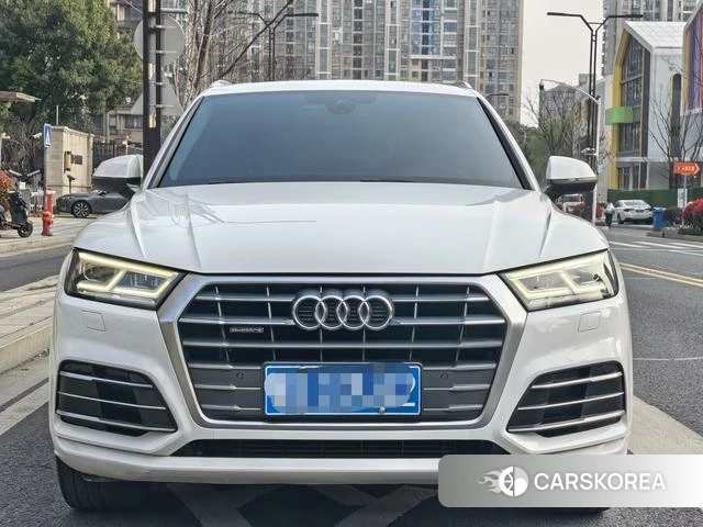 Audi Q5L 2019 Белый из Китая, фото 4