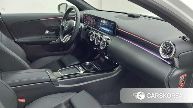 Mercedes-Benz A-Class W177 2025 Белый из Кореи, фото 4