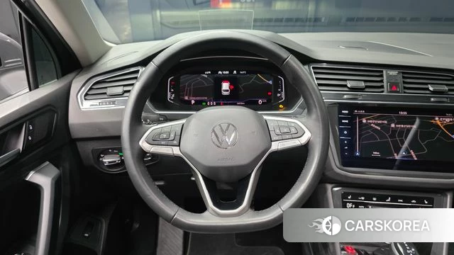Volkswagen Tiguan second Generation 2022 Серый из Кореи, фото 4