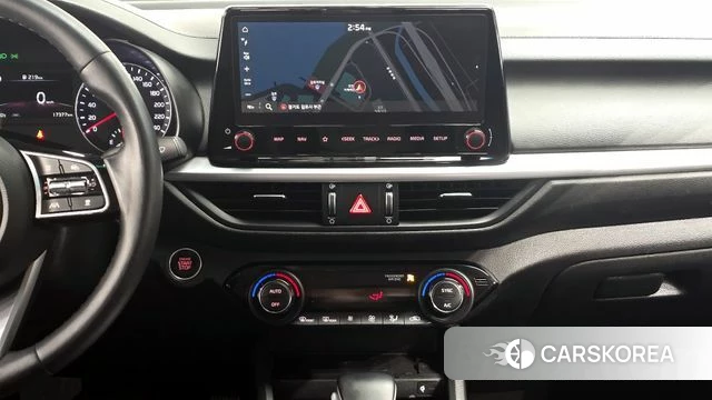 Kia The New K3 2nd generation 2022 Черный из Кореи, фото 4