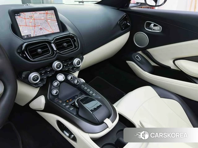 Aston Martin Vantage 2022 Белый из Китая, фото 4