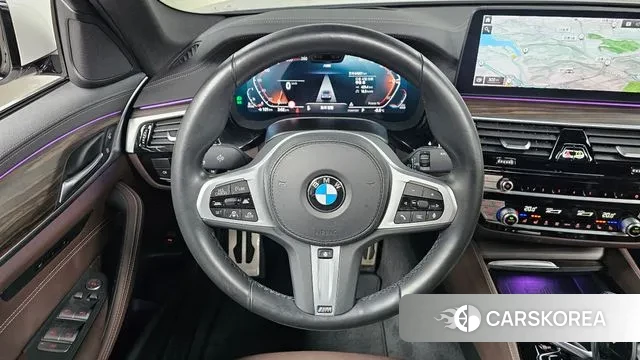 BMW 5 Series (G30) 2021 Белый из Кореи, фото 4