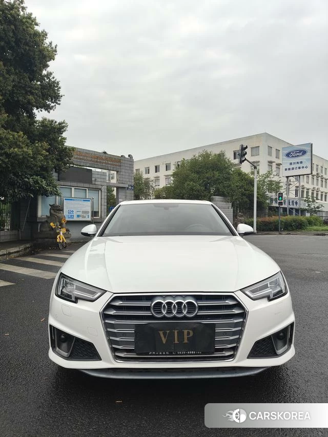 Audi A4L 2019 Белый из Китая, фото 4