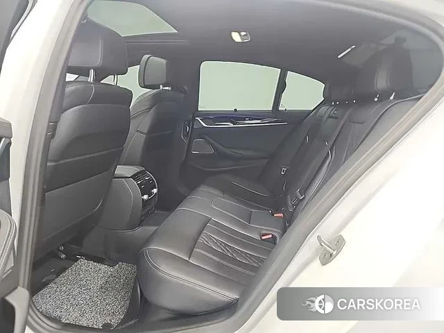 BMW 5 Series (G30) 2022 Белый из Кореи, фото 4