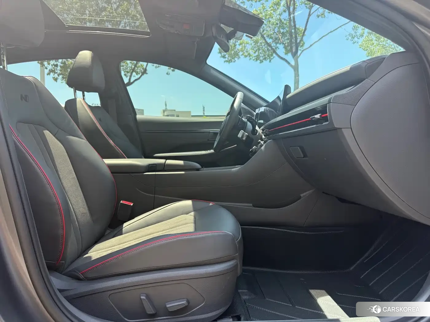 Hyundai Sonata 2024 Silver/gray из Китая, фото 4