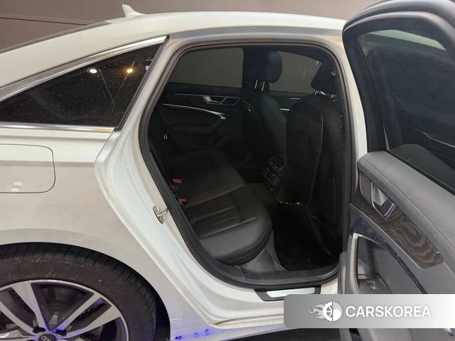 Audi A6 (C8) 2023 Белый из Кореи, фото 4