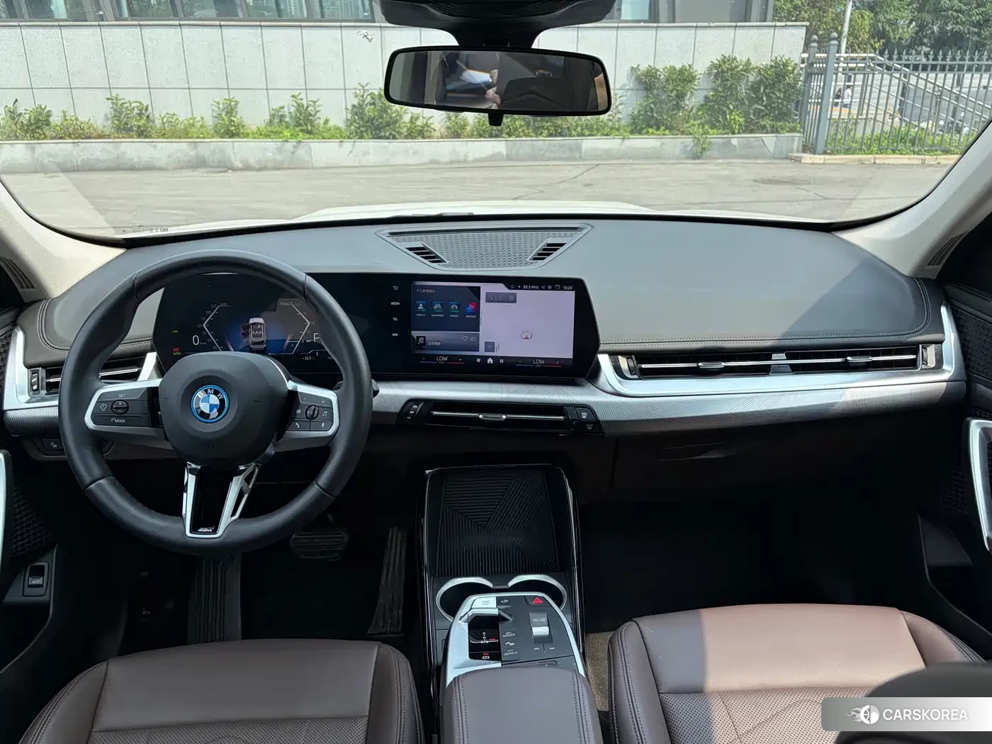 BMW iX1 2025 Белый из Китая, фото 4