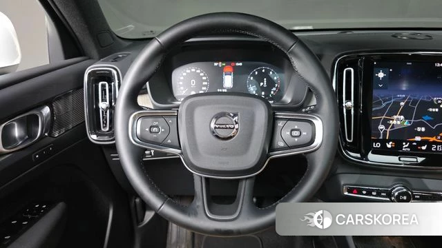 Volvo XC40 2021 Белый из Кореи, фото 4