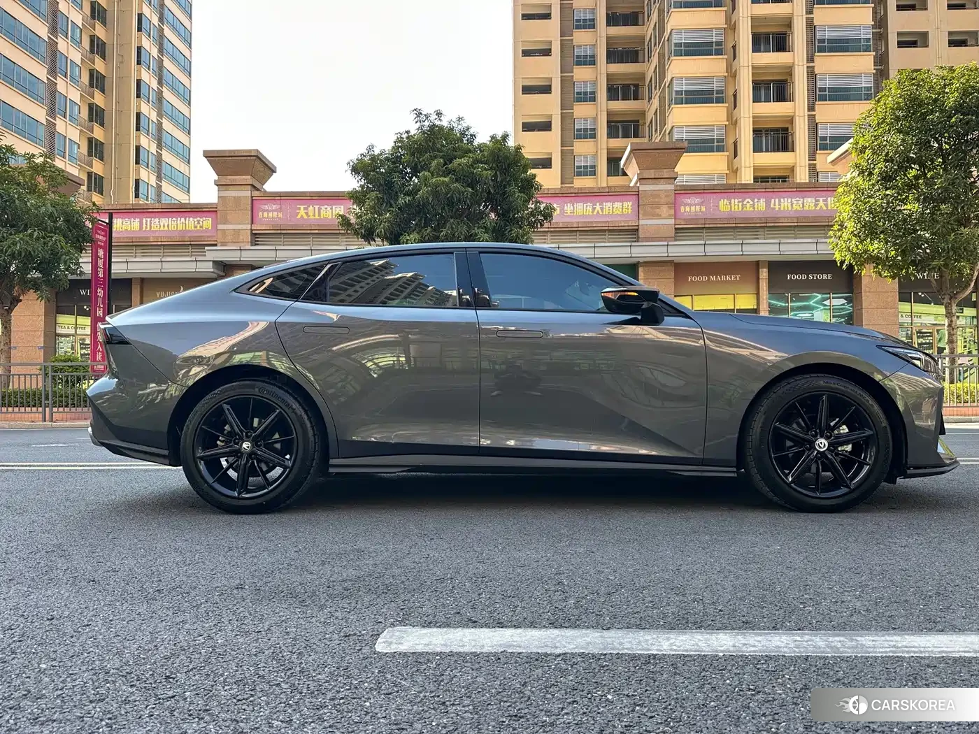 Chang'an UNI-V 2023 Silver/gray из Китая, фото 4