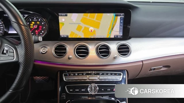 Mercedes-Benz E-Class W213 2018 Синий из Кореи, фото 4