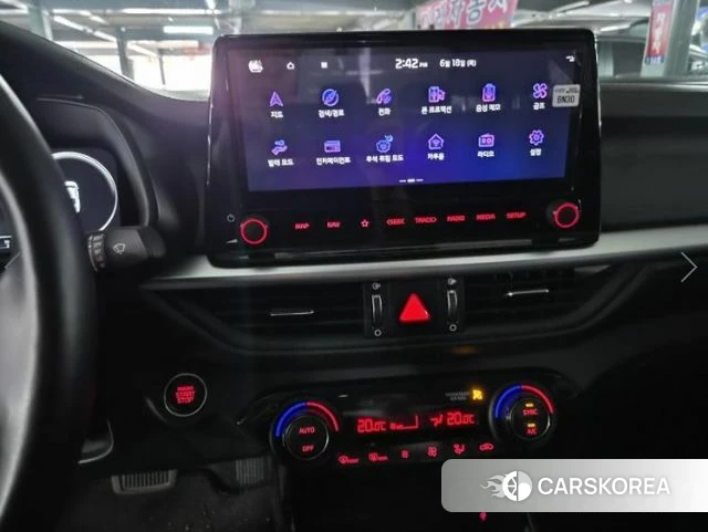 Kia The New K3 2nd generation 2021 Белый из Кореи, фото 4