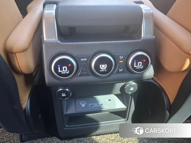 Land Rover Discovery 5 2018 Черный из Кореи, фото 4