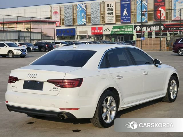 Audi A4L 2018 Белый из Китая, фото 4