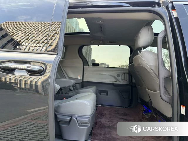 Toyota Grevia 2024 Черный из Китая, фото 4