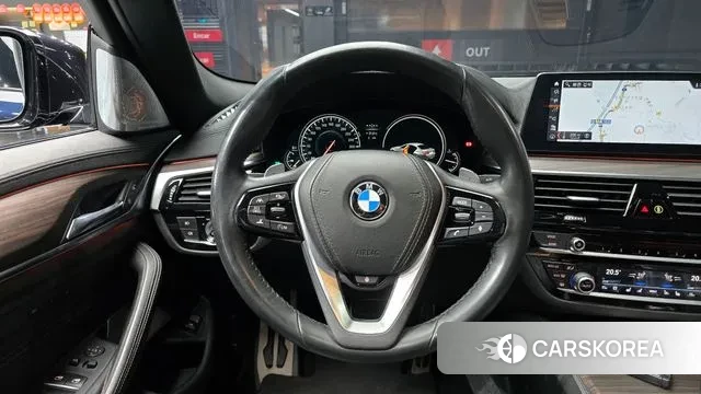 BMW 5 Series (G30) 2018 Черный из Кореи, фото 4