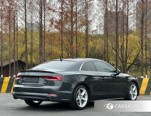 Audi A5 2018 Темно-серый из Китая, фото 4