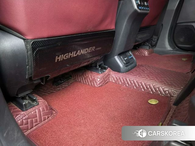 Toyota Crown Lufang 2022 Белый из Китая, фото 4
