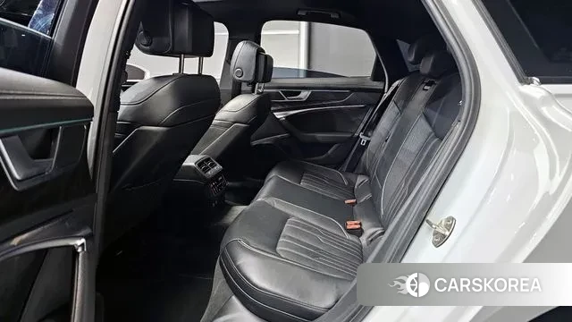 Audi A6 (C8) 2022 Белый из Кореи, фото 4