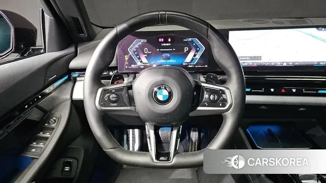 BMW 5 Series (G60) 2023 Синий из Кореи, фото 4