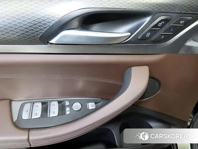 BMW X4 (G02) 2023 Черный из Кореи, фото 4