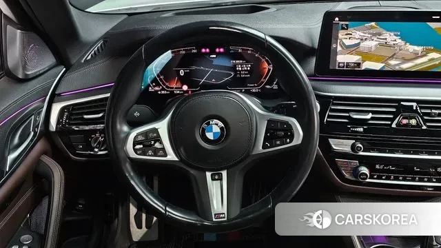 BMW 5 Series (G30) 2022 Белый из Кореи, фото 4