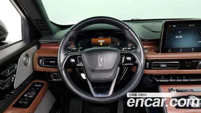 Lincoln Aviator 2nd generation 2023 Черный из Кореи, фото 4
