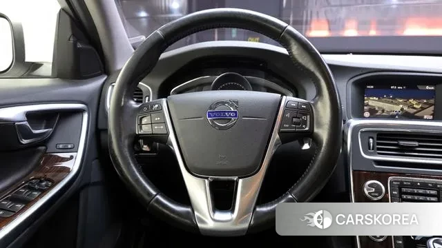 Volvo S60 2018 Белый из Кореи, фото 4