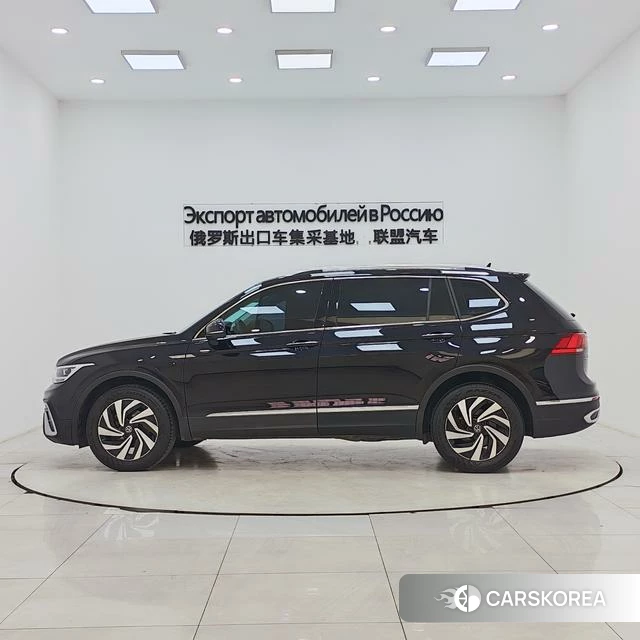 Volkswagen Tiguan L 2023 Черный из Китая, фото 4
