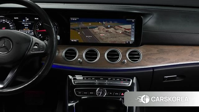 Mercedes-Benz E-Class W213 2018 Черный из Кореи, фото 4
