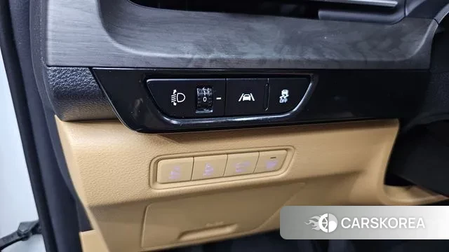 Kia Carnival 4th generation 2023 Белый из Кореи, фото 4