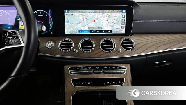 Mercedes-Benz E-Class W213 2021 Белый из Кореи, фото 4